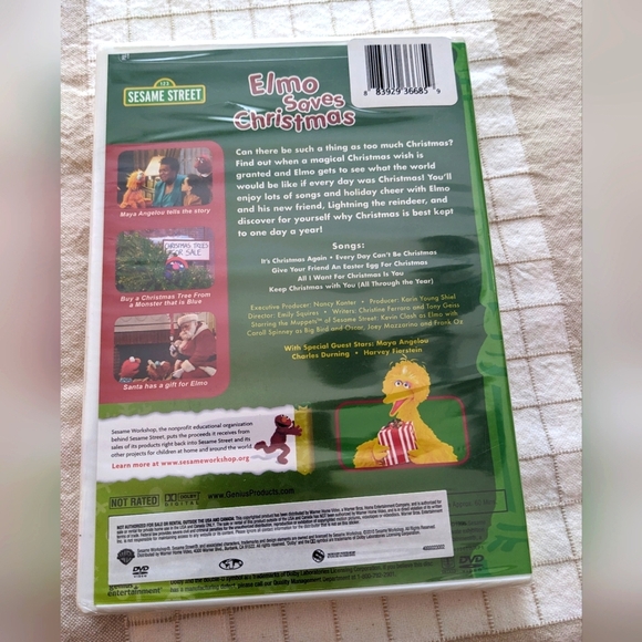 Sesame Street Elmo Saves Christmas Movie DVD 2010 Family Musical Adventure - Picture 2 of 2